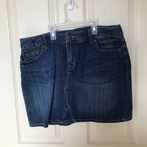 🐝GAP Jean Skirt